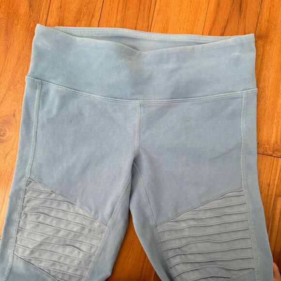 Women Alo Yoga High Waisted Moto Leggings In Blue Size Medium - Picture 3 of 8